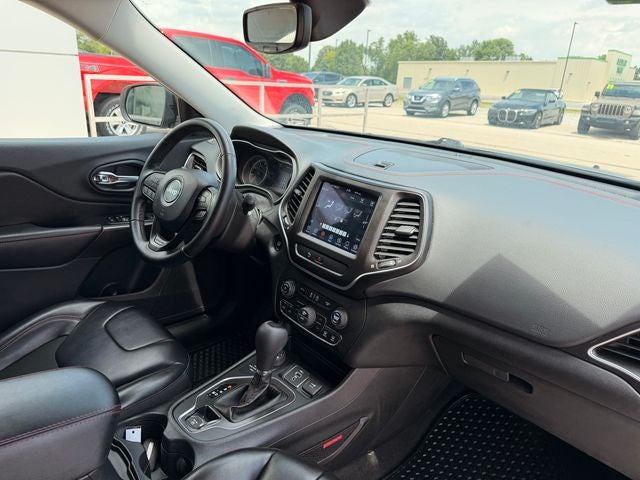 2020 Jeep Cherokee Trailhawk