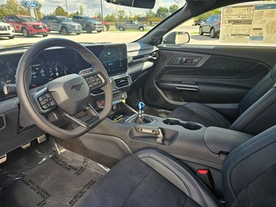 2025 Ford Mustang Dark Horse
