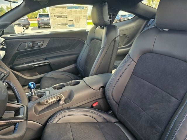 2025 Ford Mustang Dark Horse