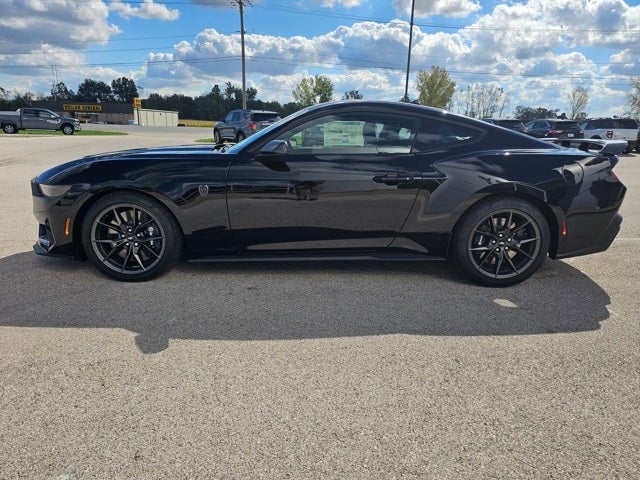 2025 Ford Mustang Dark Horse