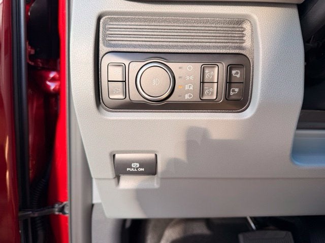 2027 Ford F-350SD XLT
