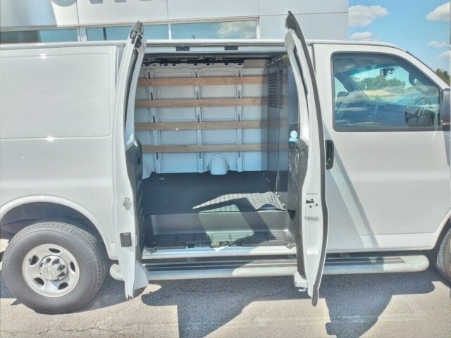 2023 Chevrolet Express 2500 Work Van Cargo