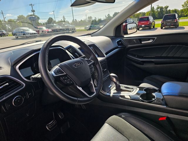 2016 Ford Edge Sport