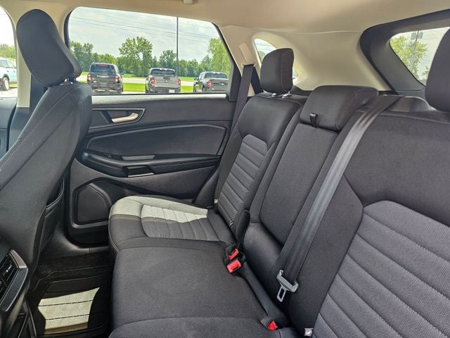 2020 Ford Edge SE