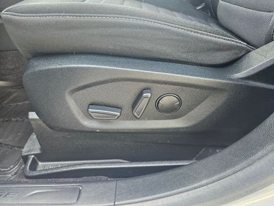 2020 Ford Edge SE