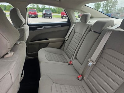 2020 Ford Fusion SE