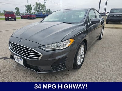 2020 Ford Fusion SE