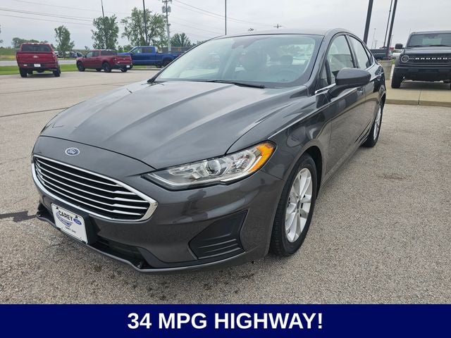2020 Ford Fusion SE
