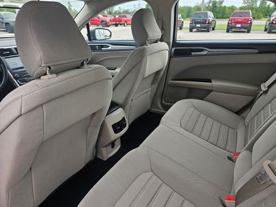 2020 Ford Fusion SE