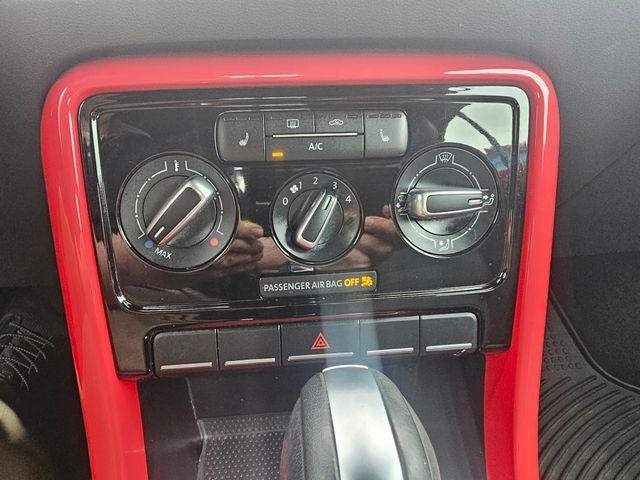 2018 Volkswagen Beetle 2.0T S