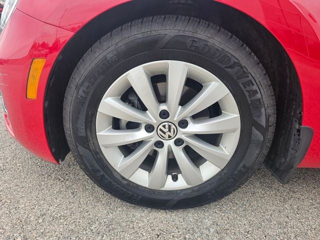2018 Volkswagen Beetle 2.0T S